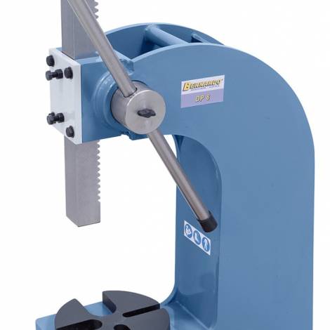 DP 8 fogasléces présgép