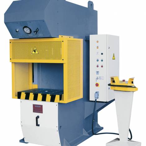 HCP 150 egyoszlopos (C-keretes) hidraulikus prés