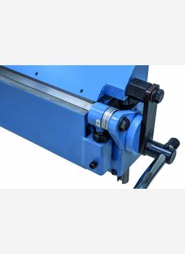 Schwenkbiegemaschine BB 3000 RS mit Rollenschere él-hajlító gép